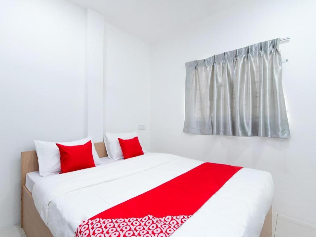 Oyo 44011 Weng Bee Guest House Kota Kinabalu Eksteriør bilde