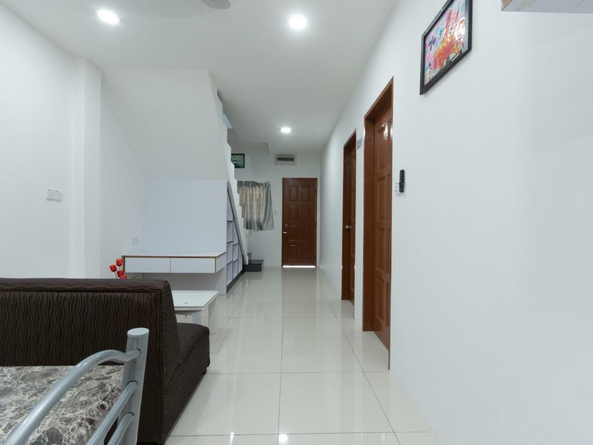 Oyo 44011 Weng Bee Guest House Kota Kinabalu Eksteriør bilde