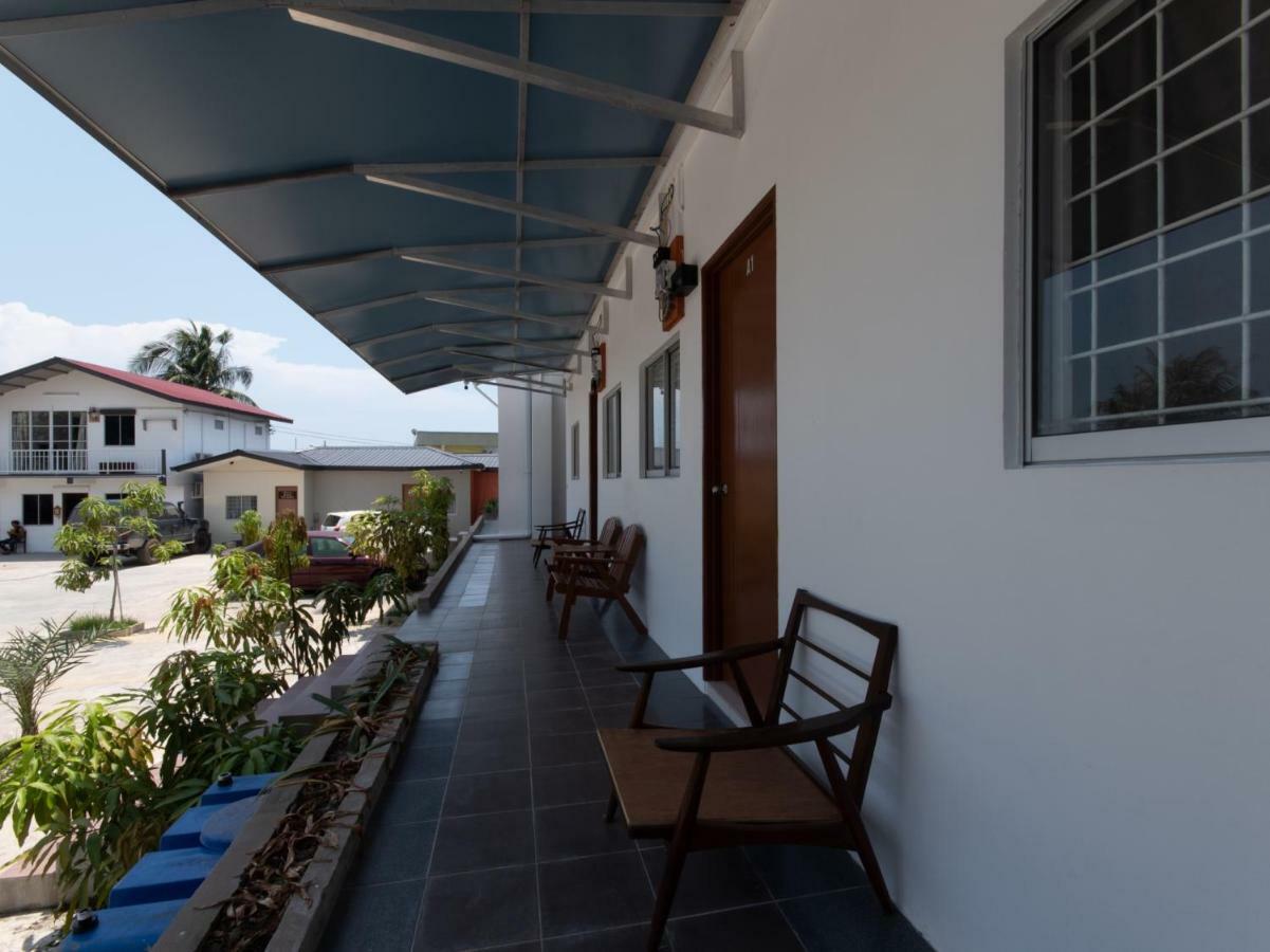Oyo 44011 Weng Bee Guest House Kota Kinabalu Eksteriør bilde